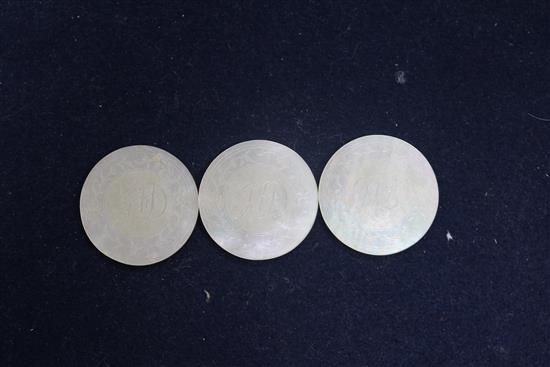 A quantity of mother of pearl counters